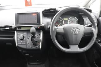 2011 Toyota Wish - Thumbnail