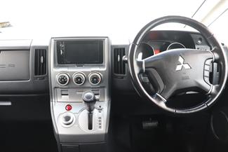 2008 Mitsubishi Delica - Thumbnail