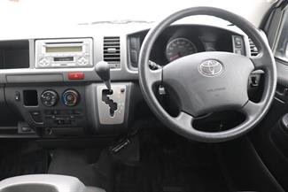 2008 Toyota Hiace - Thumbnail
