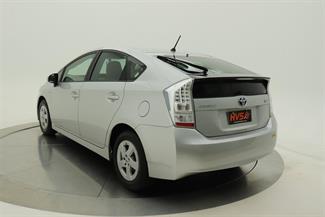 2009 Toyota Prius - Thumbnail