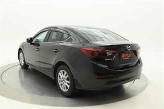 2016 Mazda Axela - Thumbnail