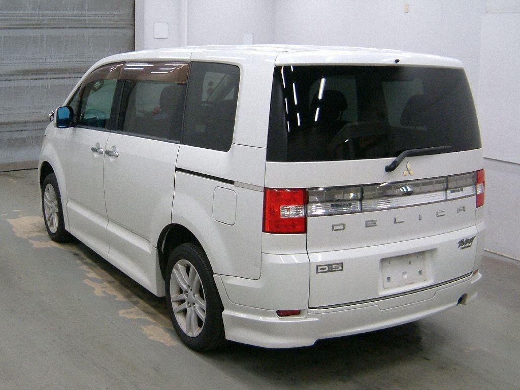 2008 Mitsubishi Delica