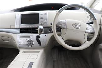 2007 Toyota Estima - Thumbnail