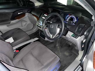 2010 Honda Odyssey - Thumbnail